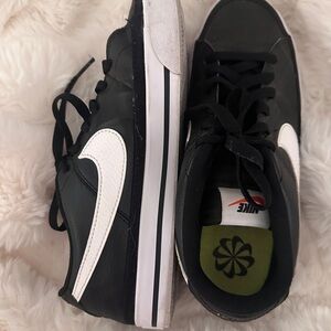 Nike Court Legacy NN Unisex Shoes